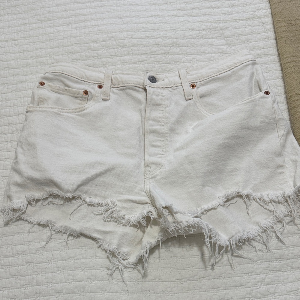 Levi's White Frayed Hem Jean Shorts
